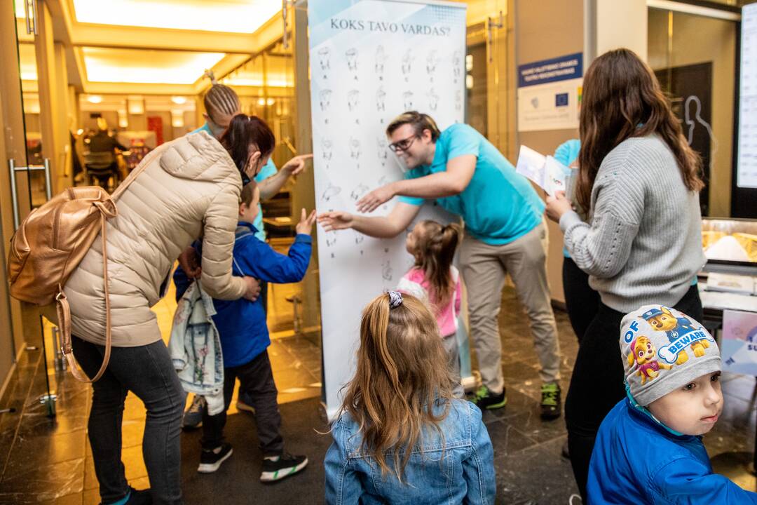 Festivalis „Nerk į teatrą 2021“