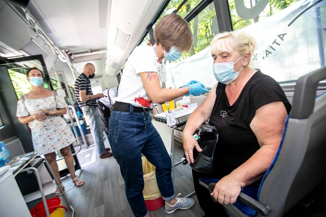 Mobilus vakcinavimo centras atkeliavo į Laisvės alėją