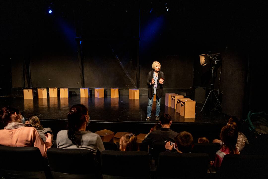 Festivalis „Nerk į teatrą 2021“