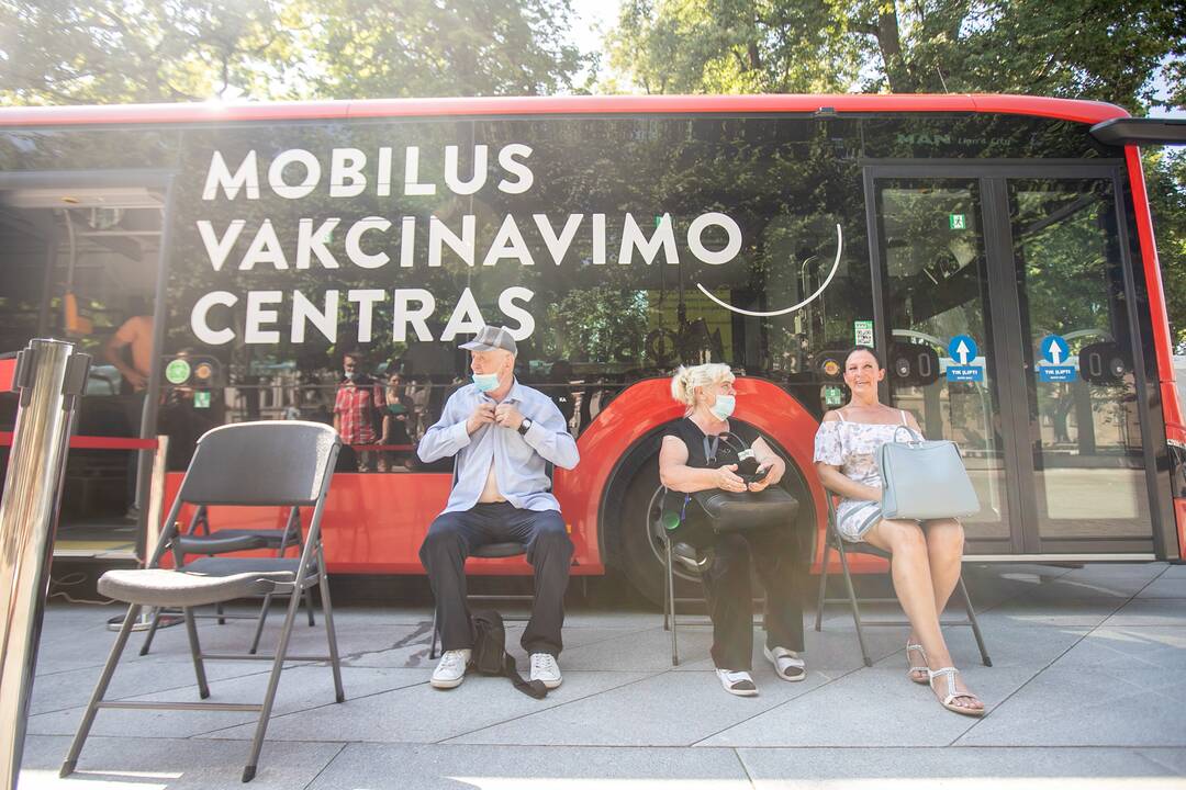 Mobilus vakcinavimo centras atkeliavo į Laisvės alėją