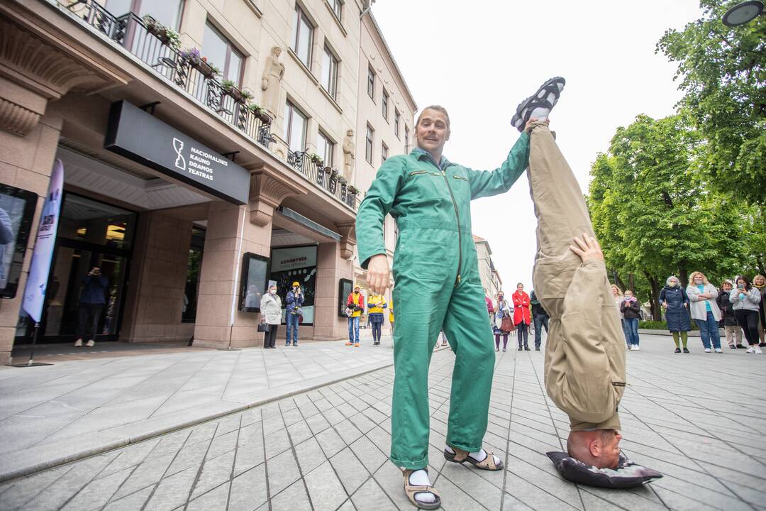 Festivalis „Nerk į teatrą 2021“