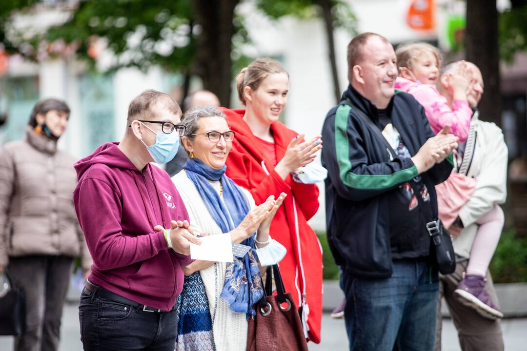 Festivalis „Nerk į teatrą 2021“