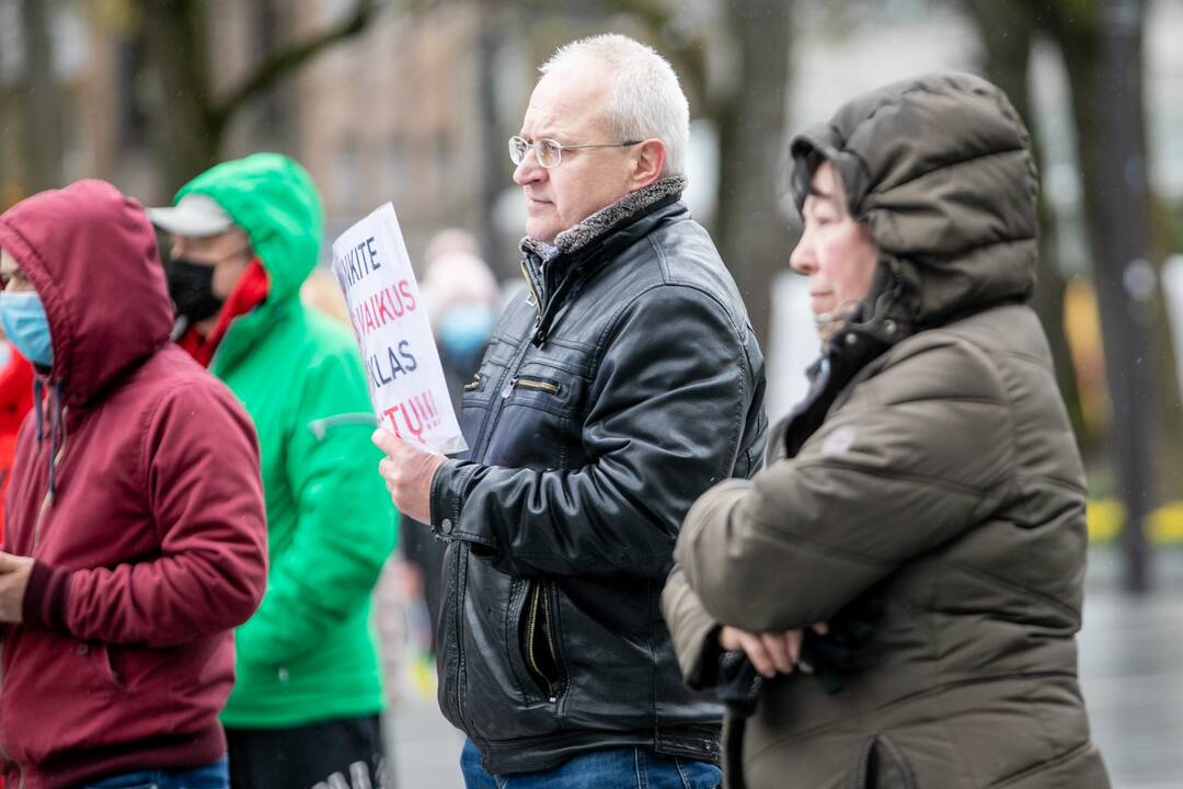 Tėvų protestas prieš vaikų testavimą