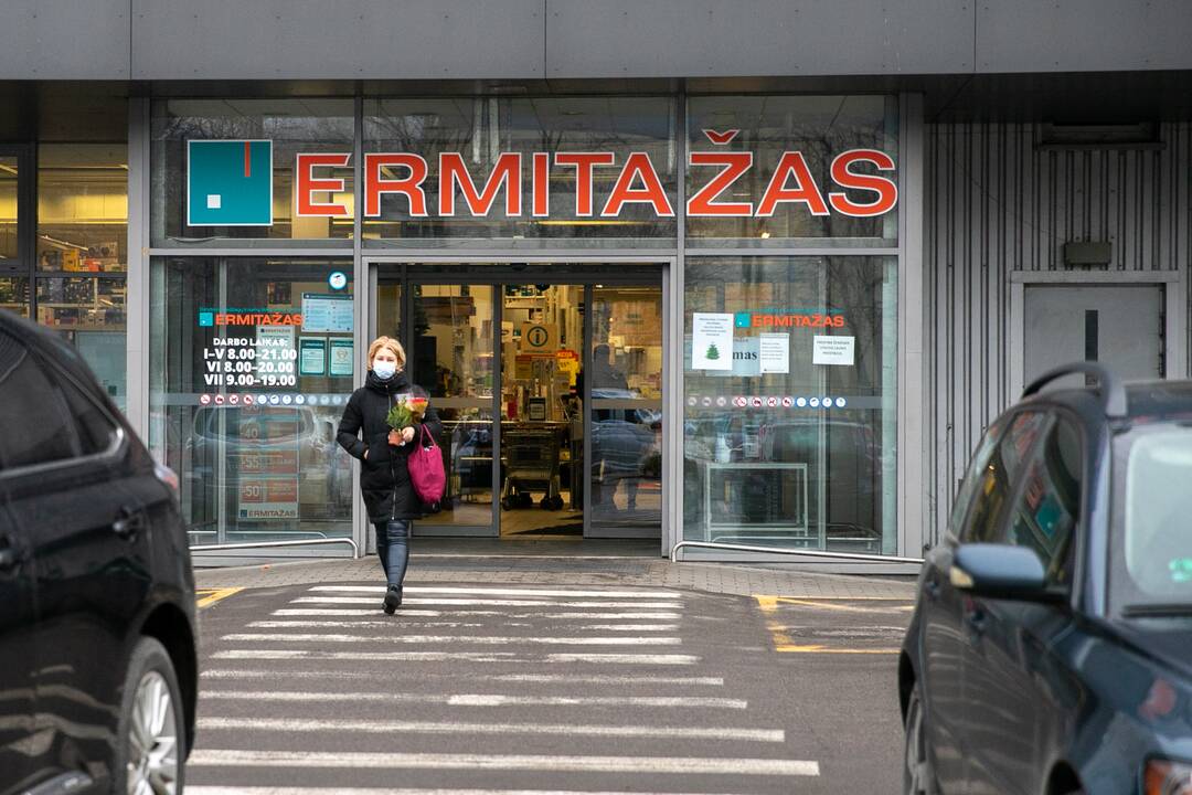 Didesnių spūsčių prie prekybos centrų savaitgalį nebuvo