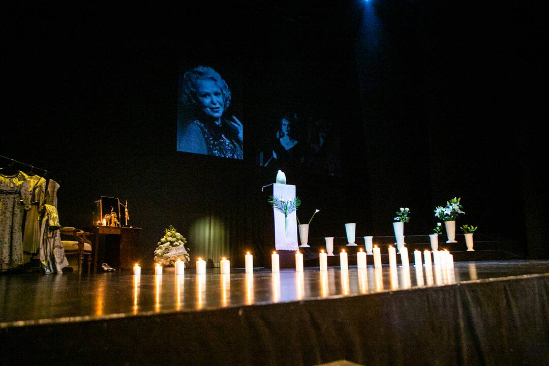 Lietuva atsisveikina su legendine aktore G. Balandyte