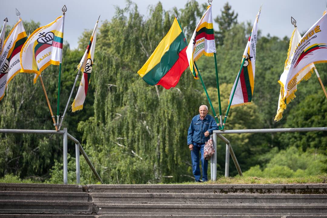 Tremtinių ir politinių kalinių sąskrydis Ariogaloje