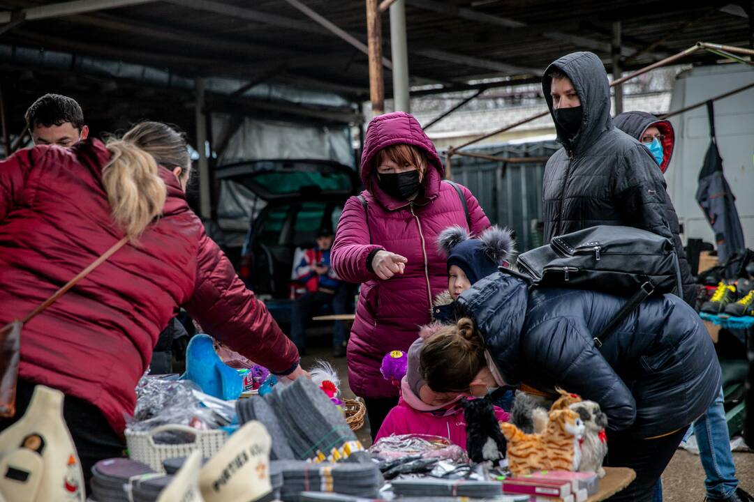 Aleksoto turgaus prekeiviai skundžiasi sumažėjusiais pirkėjų srautais