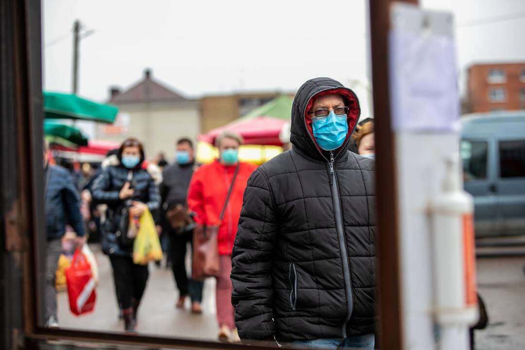 Aleksoto turgaus prekeiviai skundžiasi sumažėjusiais pirkėjų srautais