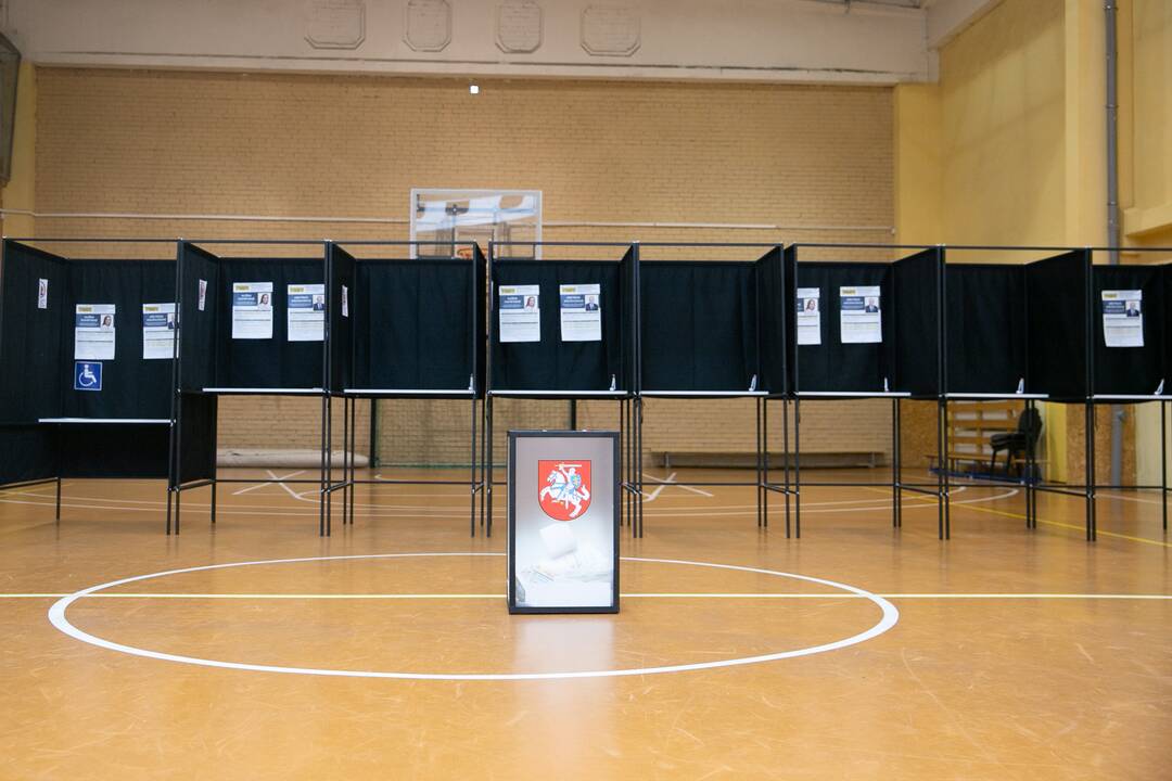 Seimo rinkimų antrojo turo paskutinės balsavimo minutės (Kaunas)
