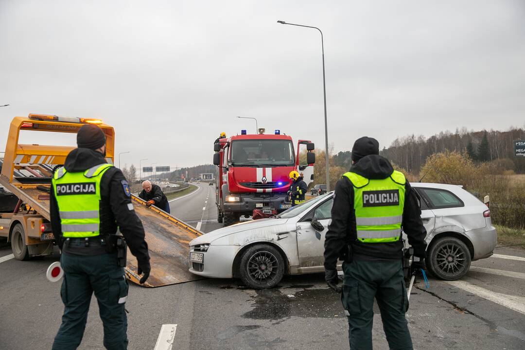 Stipri avarija magistralėje ties Kaunu