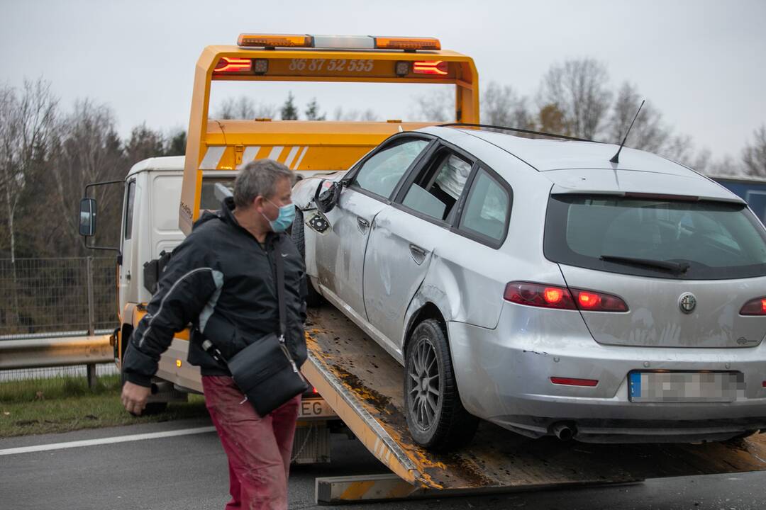 Stipri avarija magistralėje ties Kaunu