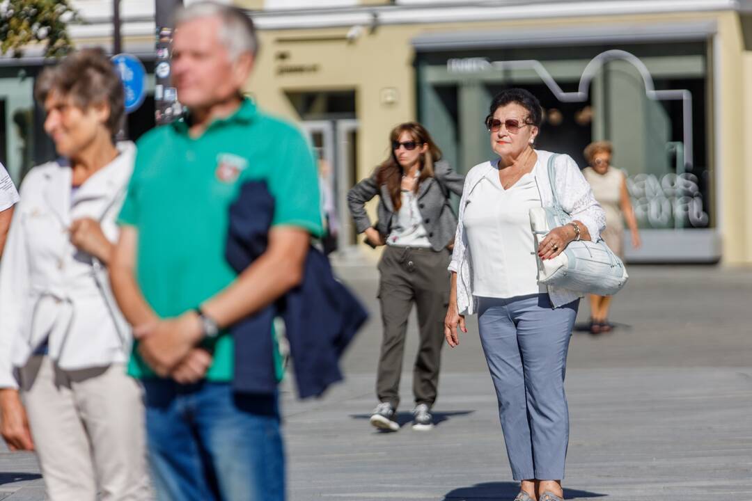 Kauniečiai stebi Lietuvos-Serbijos krepšinio rungtynes