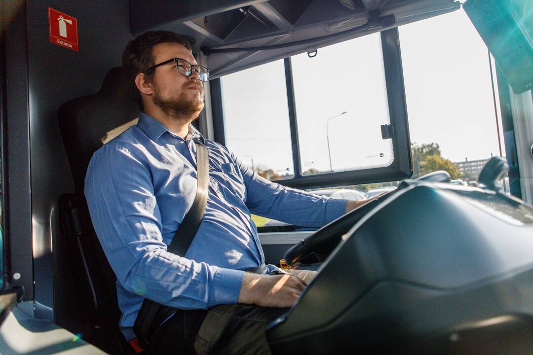 Kaune išbandytas vandeniliu varomas autobusas