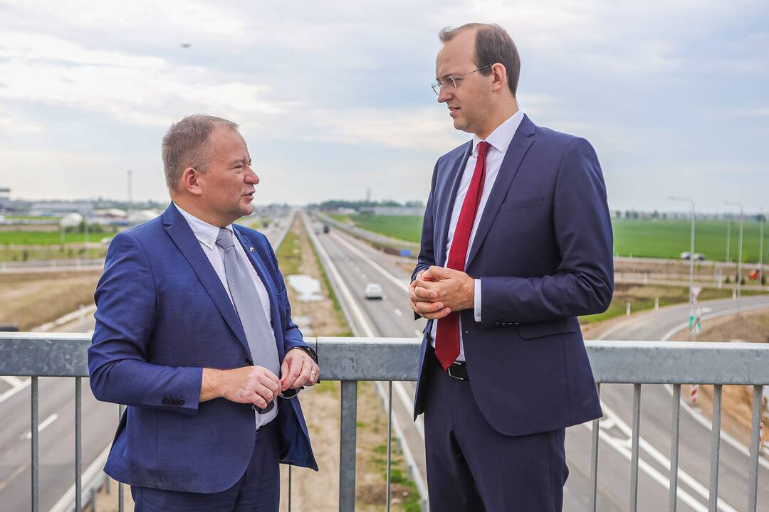 Magistralėje ties Giraite atidarytas viadukas