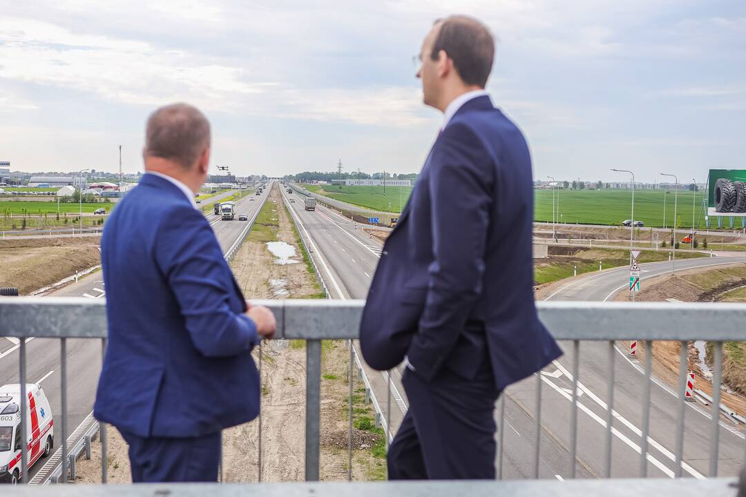 Magistralėje ties Giraite atidarytas viadukas