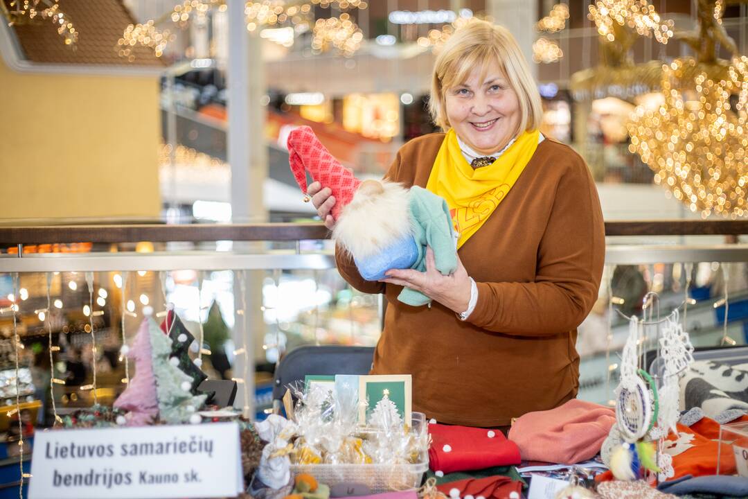 Rankdarbių mugė skirta Tarptautinei žmonių su negalia dienai paminėti