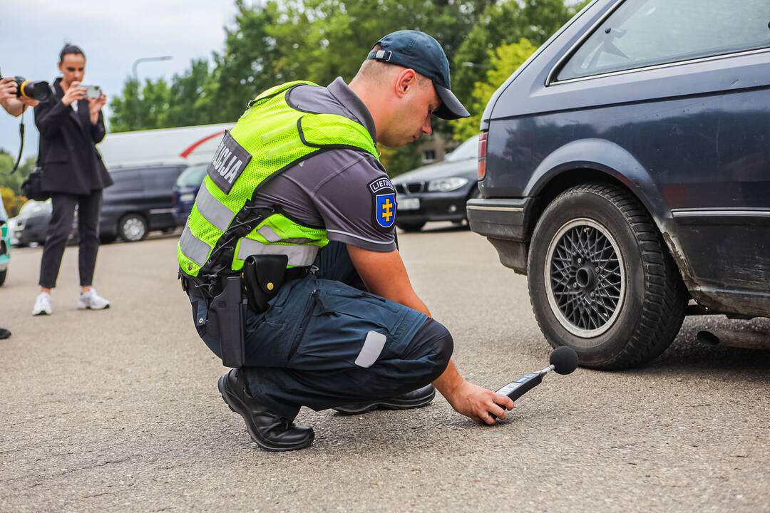 Transporto priemonių triukšmo lygio patikra