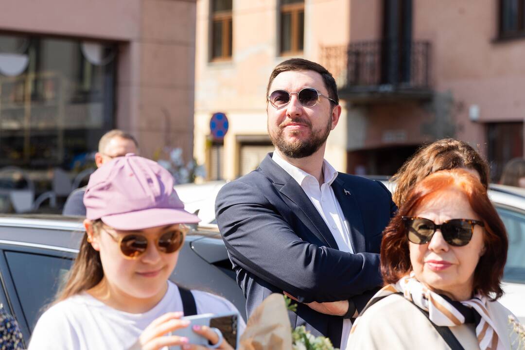 „Kiaušinio“ skulptūros atnaujinimas – naujojo kūrinio idėjos pristatymas