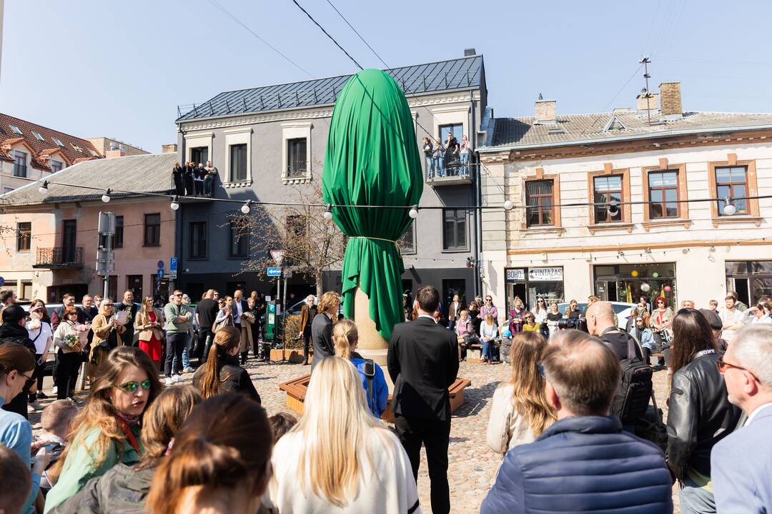 „Kiaušinio“ skulptūros atnaujinimas – naujojo kūrinio idėjos pristatymas