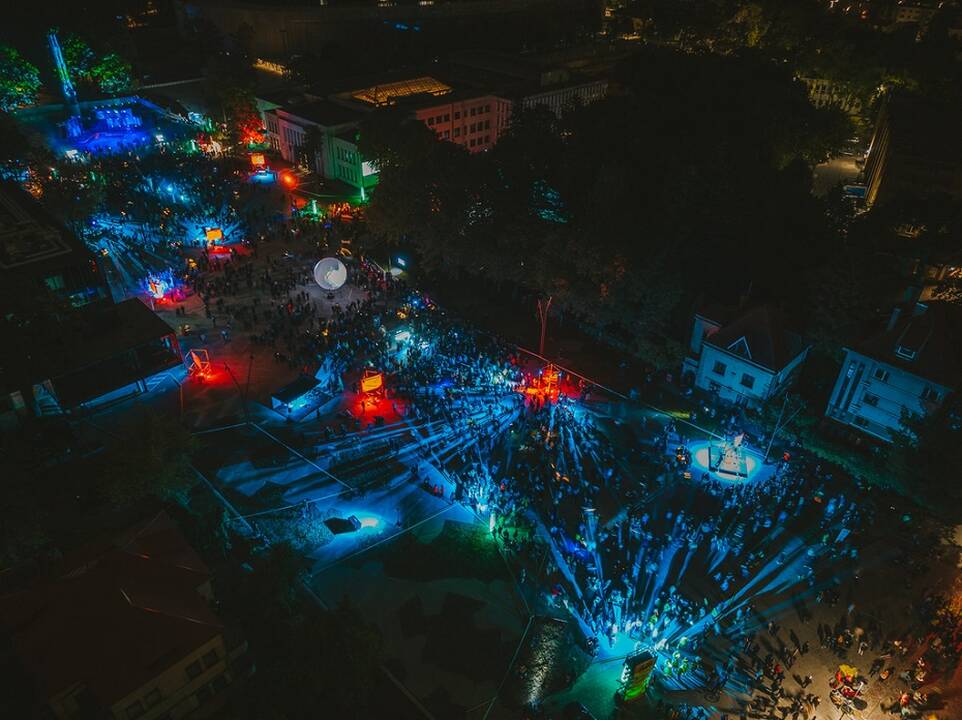 Pasak T. Erbrėderio, festivalio idėja – visus sujungti taip, kad tiek kopiantieji, tiek žiūrovai pasijustų vyksmo dalimi. 