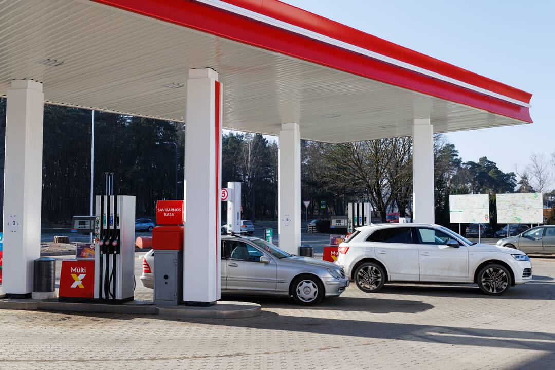 Atidaryta: Raudondvario pl. 288 įsikūrusi „Viada LT“ tinklo degalinė atnaujinta ir jau kviečia užsukti.