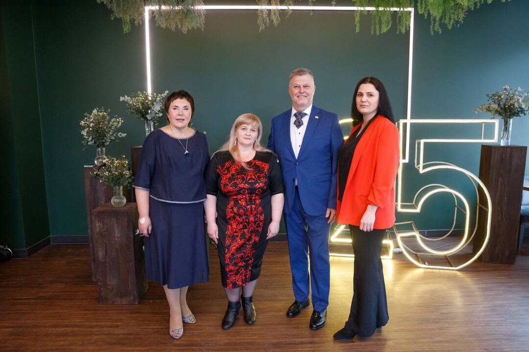 Restoranas: „Miesto sodas“ – modernus, atjaunėjęs, suteikiantis lankytojams nepamirštamų emocijų, naujų gurmaniškų atradimų.