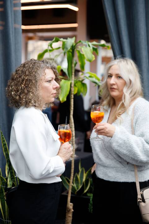 Restoranas: „Miesto sodas“ – modernus, atjaunėjęs, suteikiantis lankytojams nepamirštamų emocijų, naujų gurmaniškų atradimų.