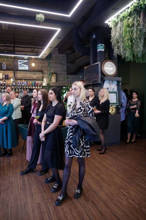 Restoranas: „Miesto sodas“ – modernus, atjaunėjęs, suteikiantis lankytojams nepamirštamų emocijų, naujų gurmaniškų atradimų.