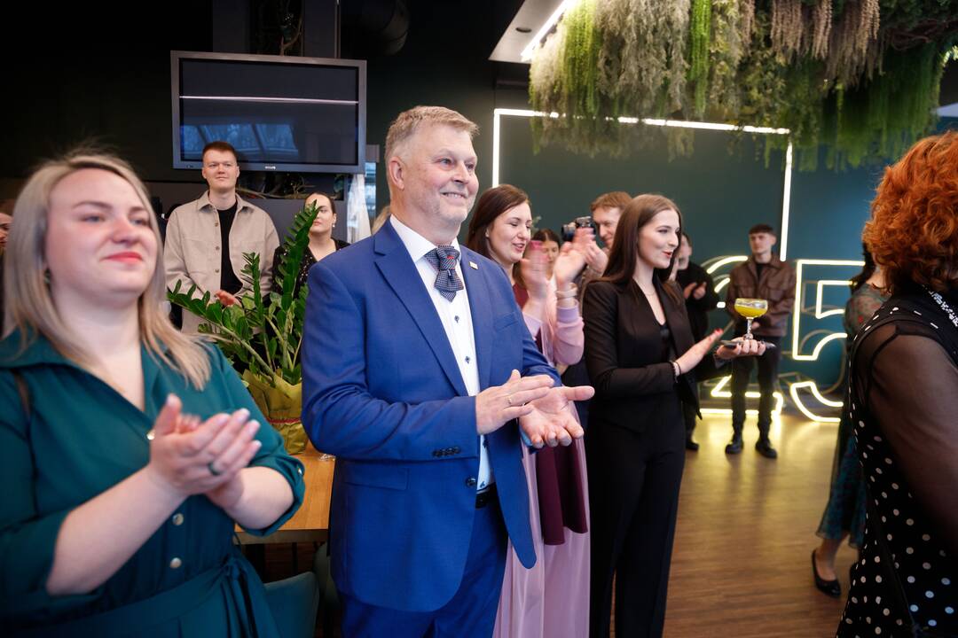 Restoranas: „Miesto sodas“ – modernus, atjaunėjęs, suteikiantis lankytojams nepamirštamų emocijų, naujų gurmaniškų atradimų.