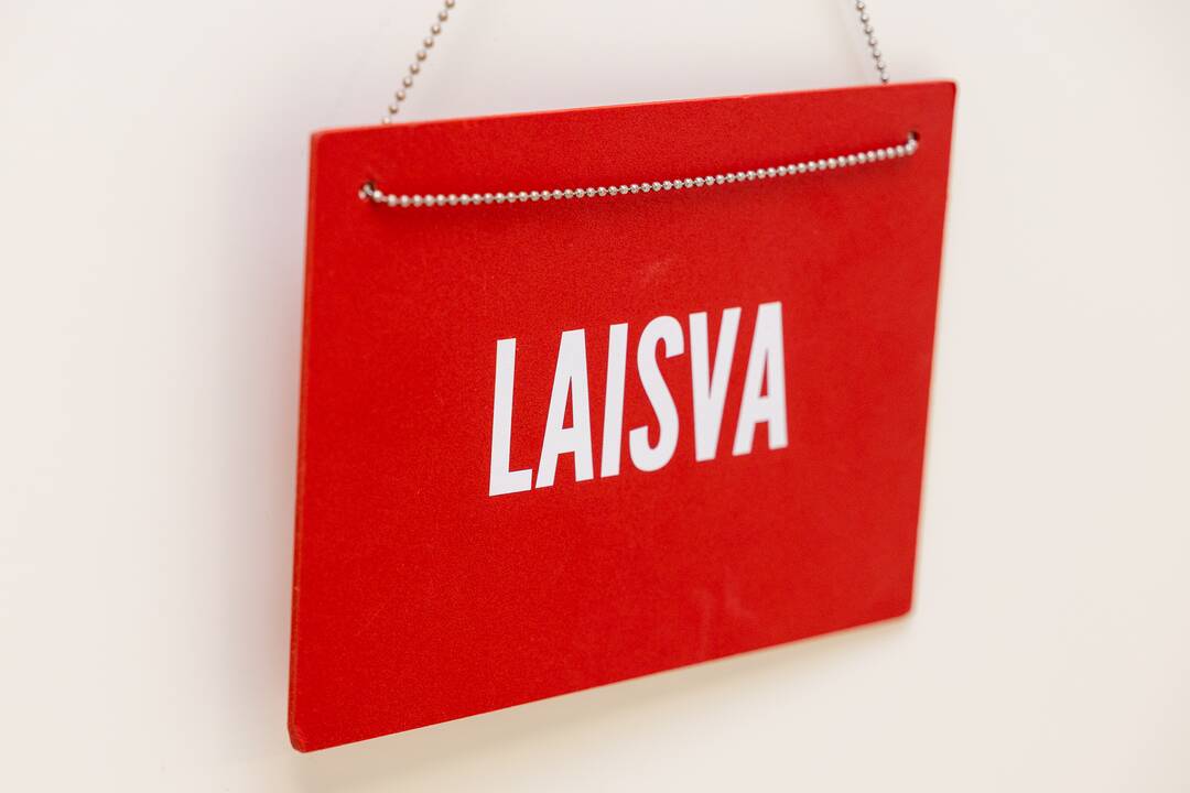 Nauja: Kalniečių padalinio Fizinės medicinos ir reabilitacijos skyriaus vedėja D. Kumpauskienė aprodė, kaip patalpos ir paslaugos pasikeitė po remonto.