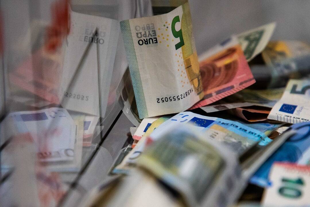 Žiniasklaida: metus Lietuvoje platintos Italijos kompanijų garantijos galėjo būti suklastotos
