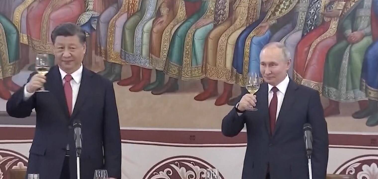 Xi Jinpingas ir Vladimiras Putinas.
