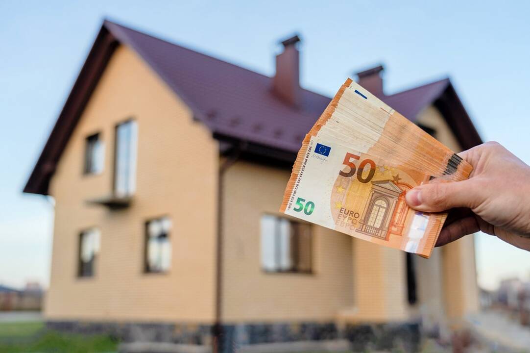 Apklausa atskleidė, kad daugelis pirmiausiai norėtų nusimesti šią naštą nuo kupros