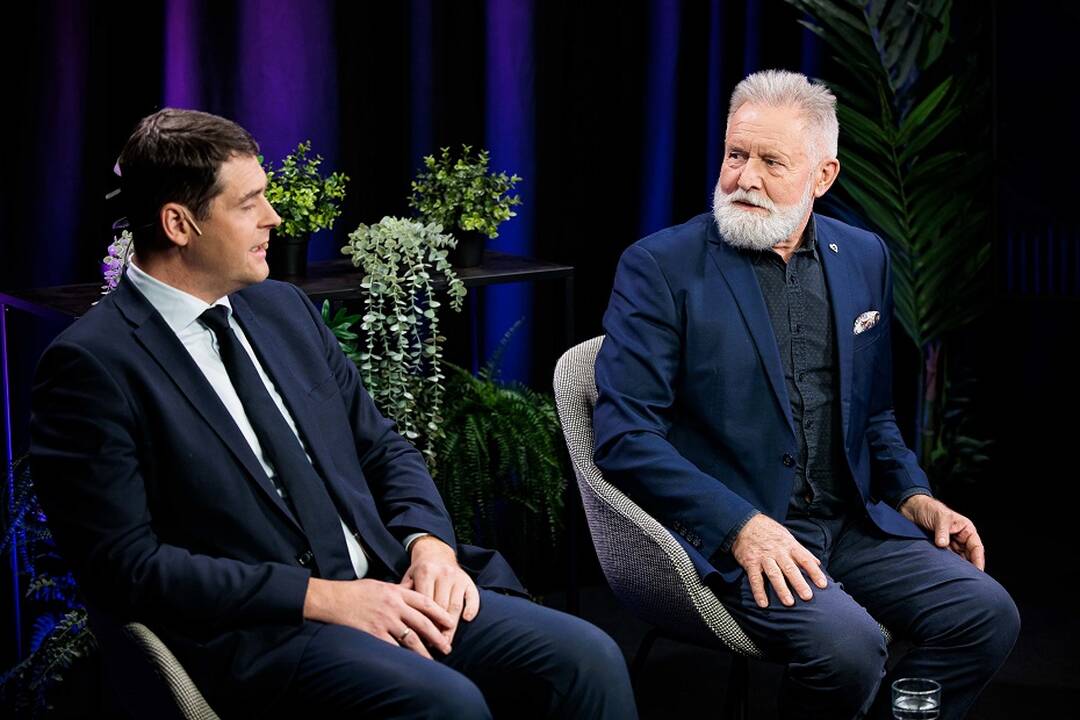Iš kairės: Remigijus Žemaitaitis, Algirdas Sysas. 