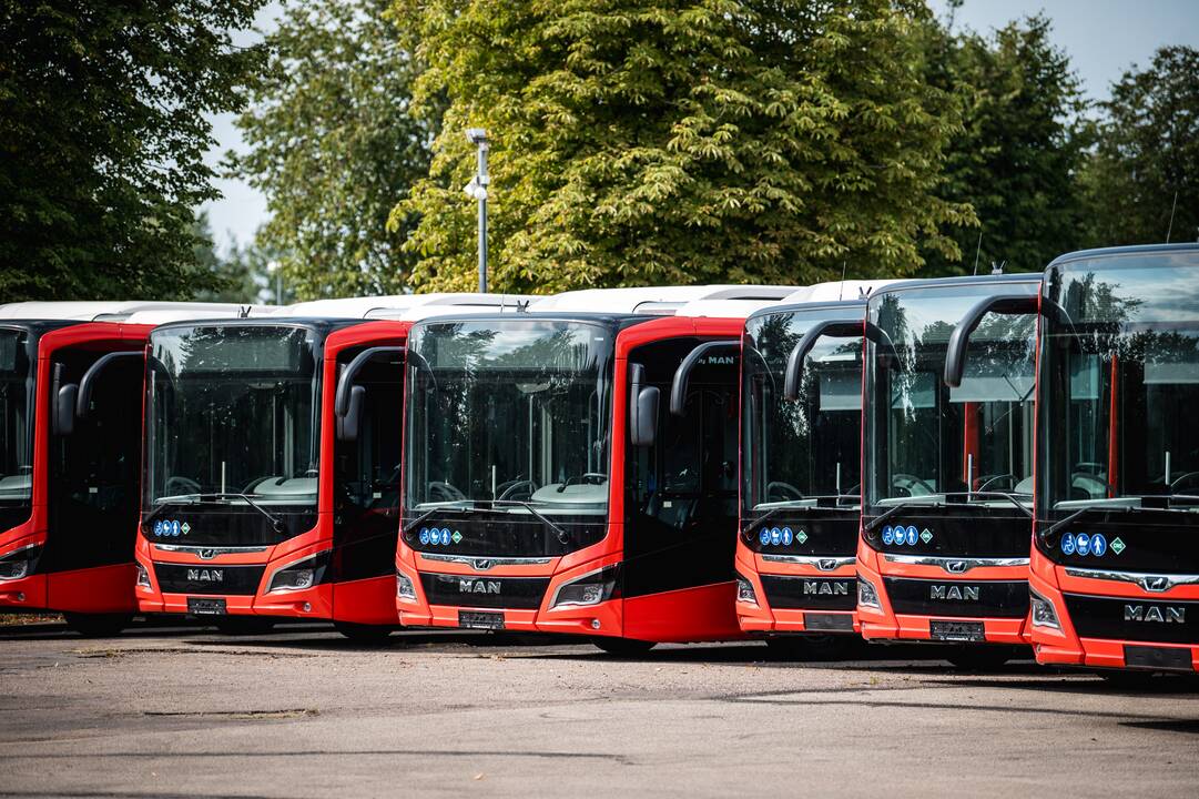 Ryžtas: R. Kramičius sako, kad nėra ko bijoti vairuoti autobusą, tiesiog reikia imti ir pabandyti.