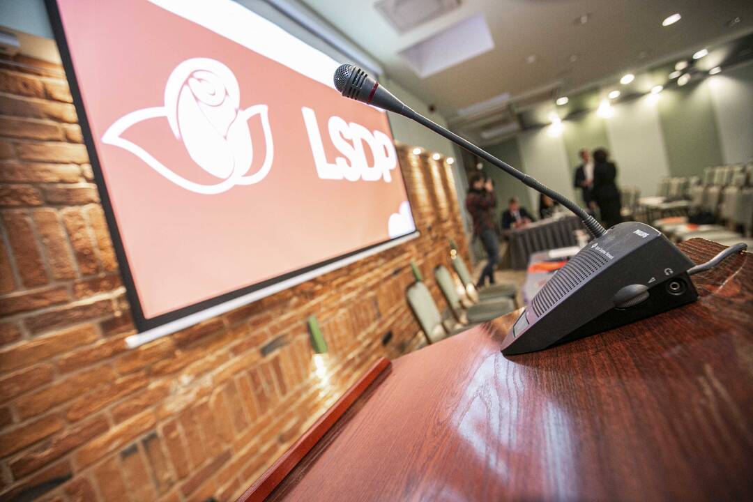 Reitingų lentelėje pirmauja socialdemokratai, antri – konservatoriai