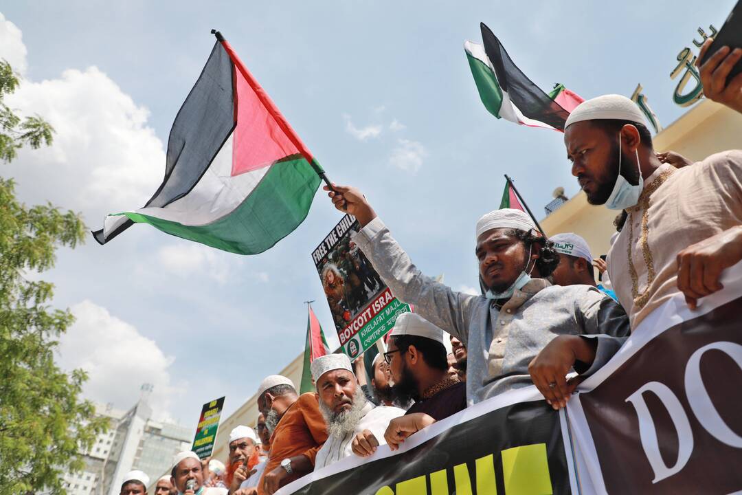 Tarp Izraelio policijos ir palestiniečių kilo naujų susirėmimų Al Aksos komplekse