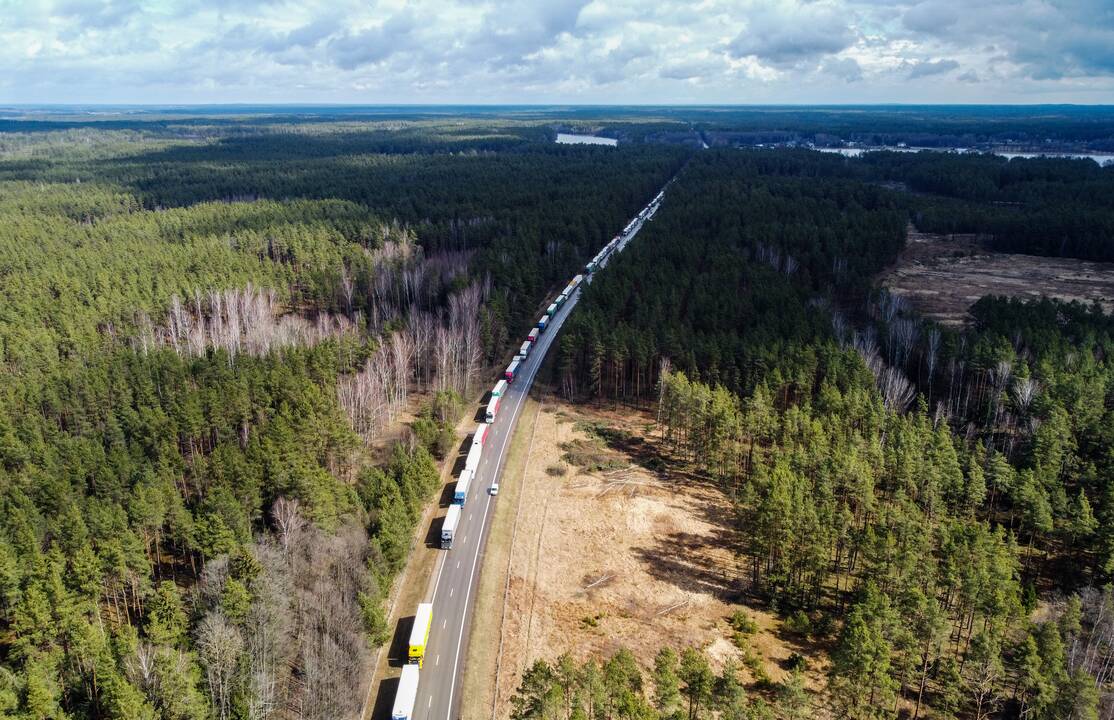 Vilkikų eilės Lietuvos–Baltarusijos pasienyje toliau nemažėja