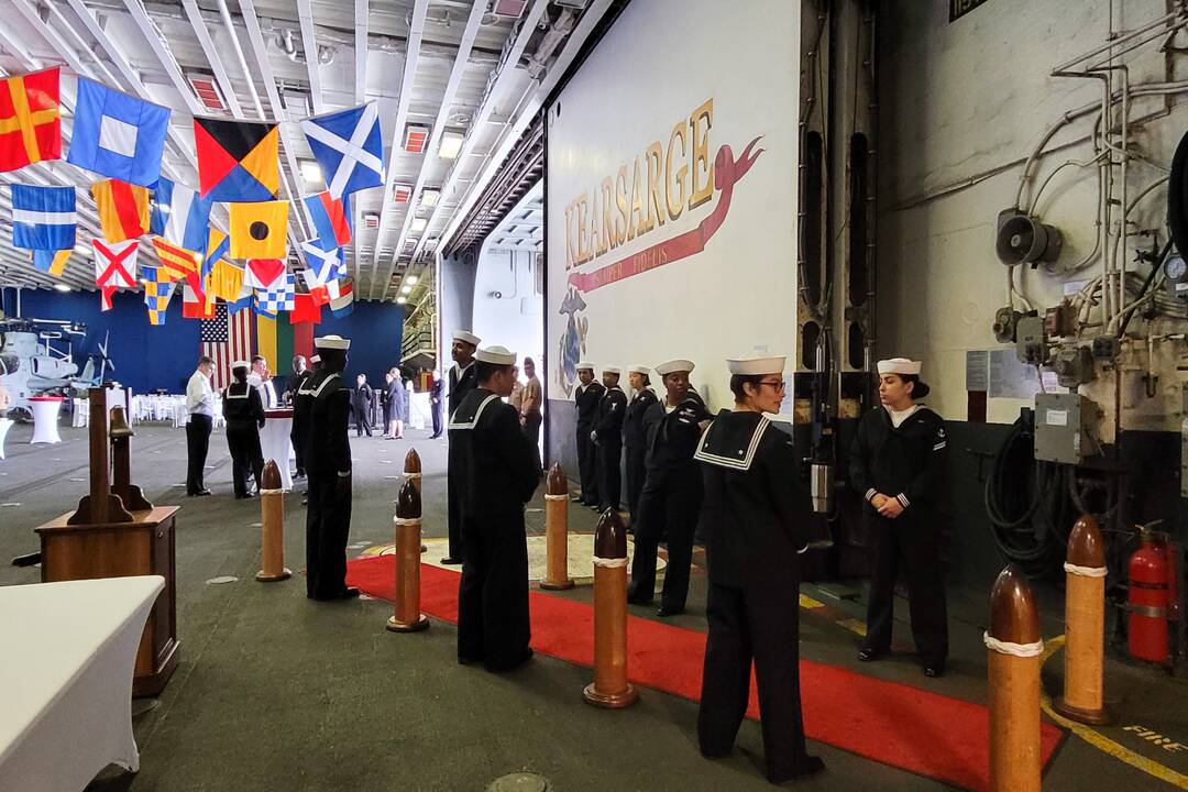 Į Lietuvą atvyko vienas didžiausių JAV karinių laivų USS Kearsarge