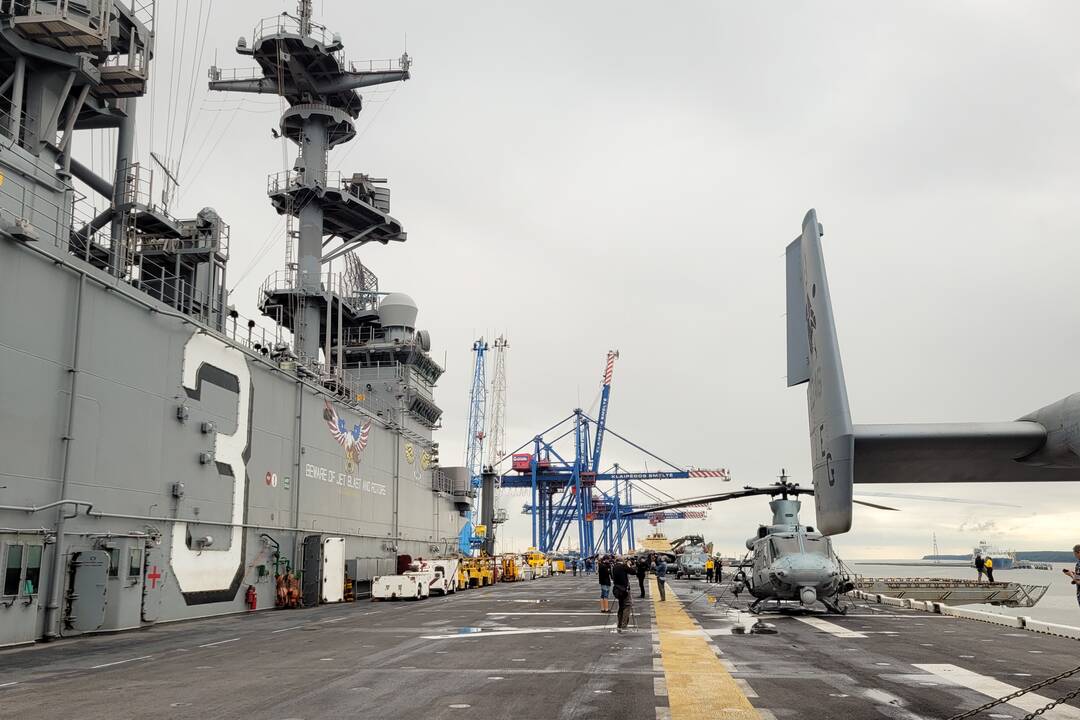 Į Lietuvą atvyko vienas didžiausių JAV karinių laivų USS Kearsarge