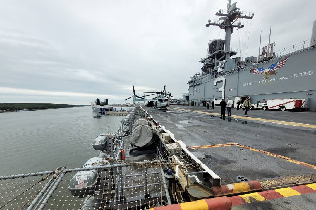Į Lietuvą atvyko vienas didžiausių JAV karinių laivų USS Kearsarge