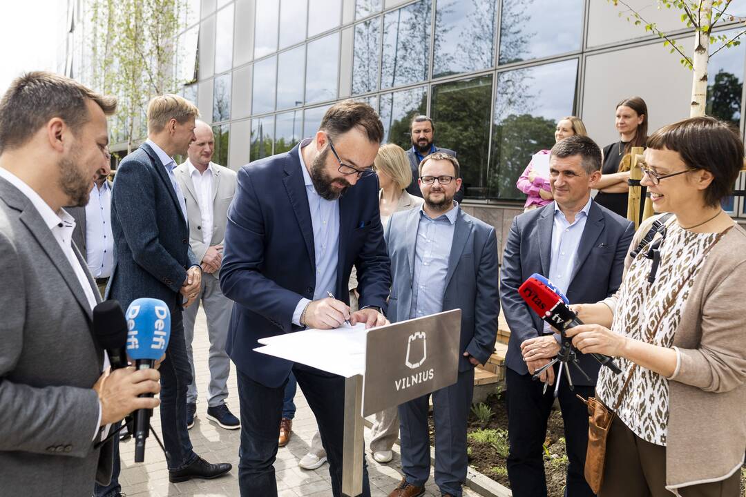 Transporto dalinimosi paslaugų teikėjai sutarė glaudžiau bendradarbiauti