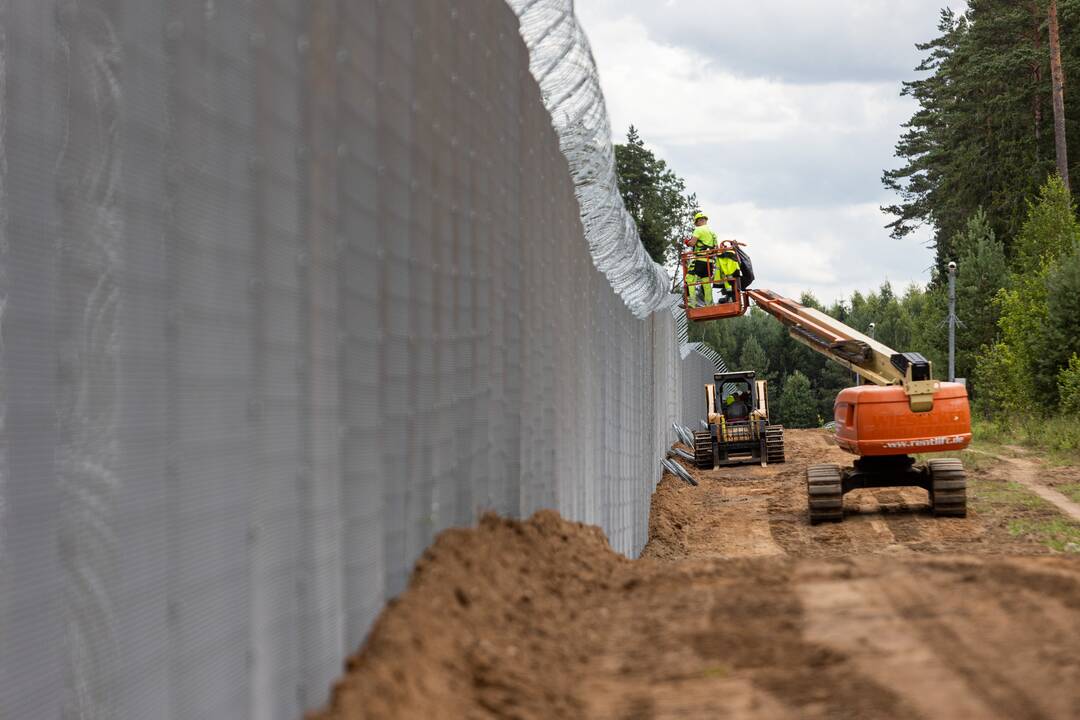 Švenčionių rajone vykdomo fizinio barjero statybos