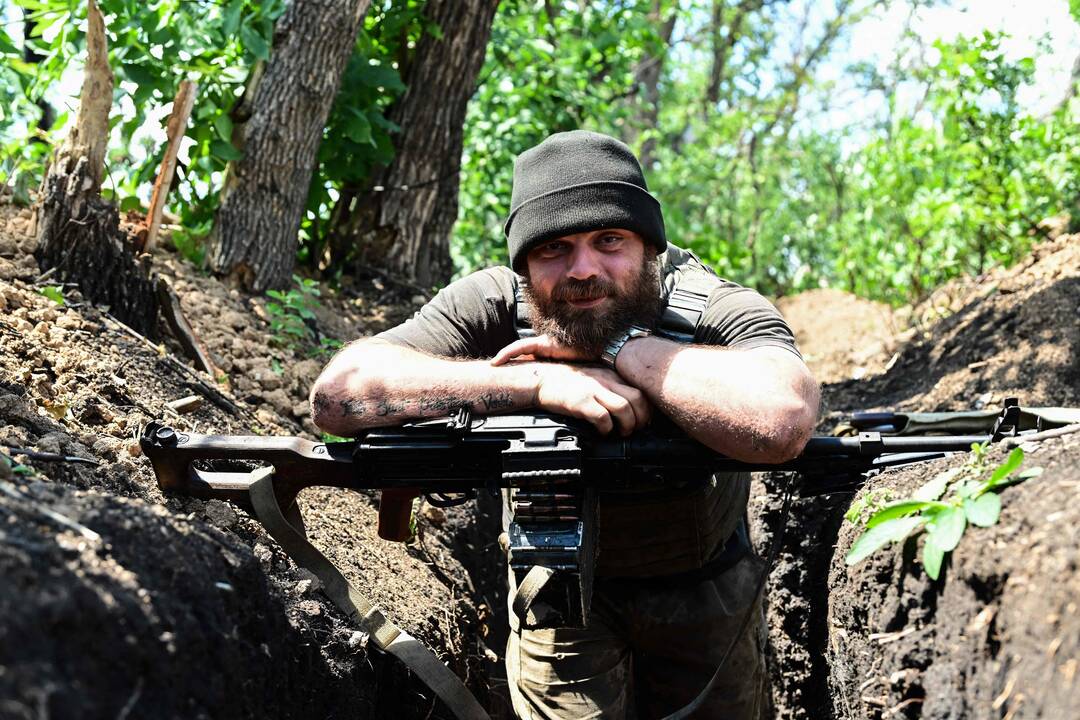 141-oji karo Ukrainoje diena