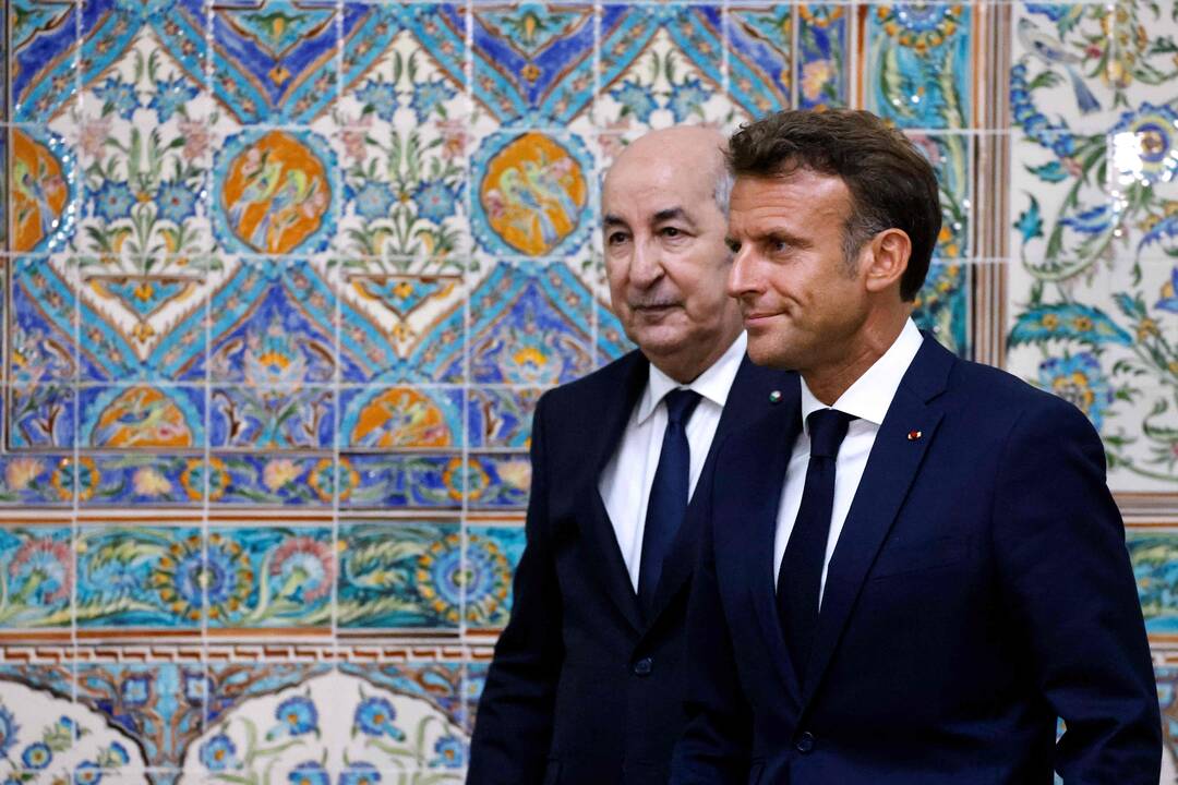 Abdelmadjidas Tebboune ir Emmanuelis Macronas