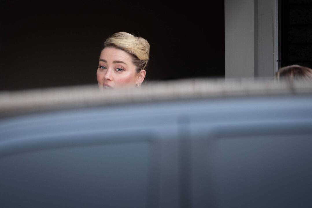 J. Deppas laimėjo bylą prieš savo buvusią žmoną