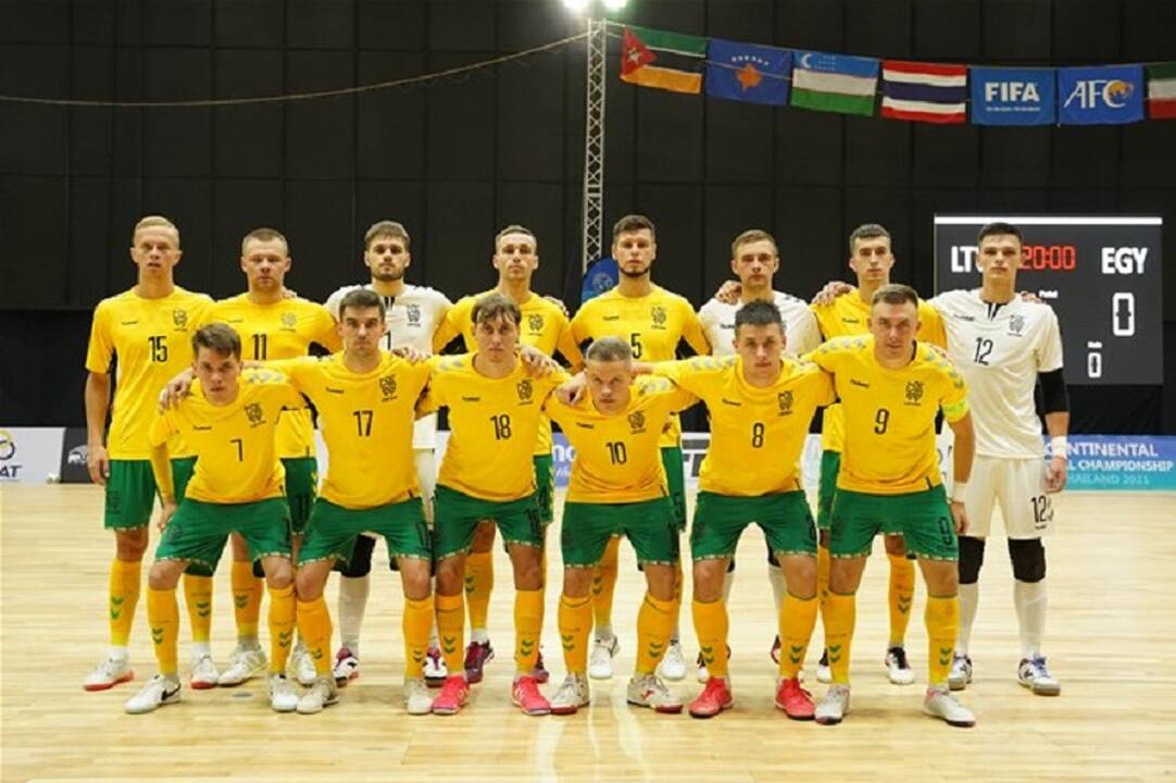 Repeticija: Lietuvos salės futbolininkai ruošiasi kontrolinėms rungtynėms su pasaulio čempionate dalyvausiančiais uzbekais.