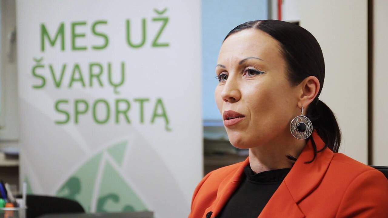 Karjera: R.Valentienė su Lietuvos moterų krepšinio rinktine dalyvavo penkiuose Europos čempionato finalo turnyruose.