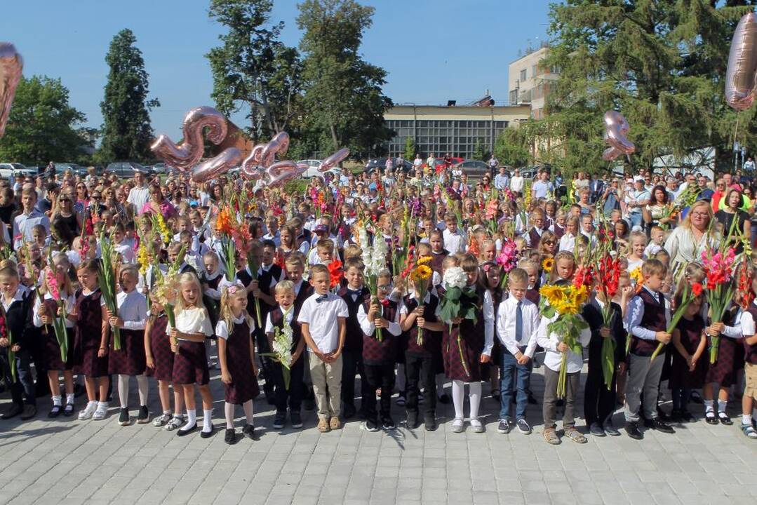 Skaičiai: Kauno rajone mokosi daugiau kaip 10 tūkst. vaikų, juos moko per 1,6 tūkst. mokytojų.