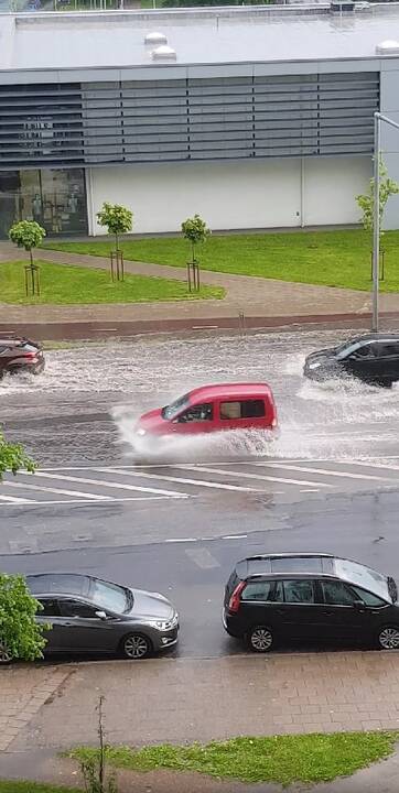 Lietuvoje – stiprus lietus ir kruša